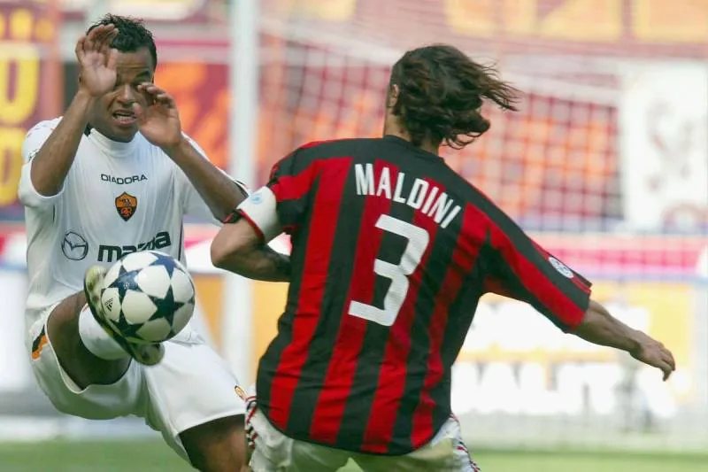 Những Cầu Thủ Mang Áo Số 3: Biểu Tượng Hàng Phòng Ngự Thép 3 Paolo Maldini – Huyền Thoại Bất Diệt